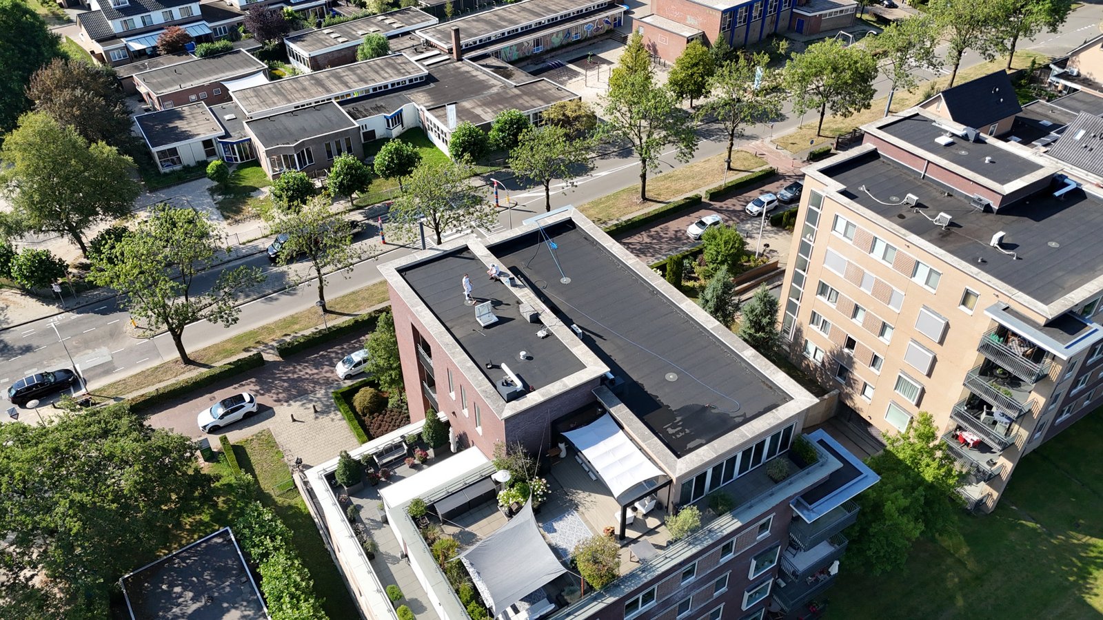Overzichtsfoto van het dak van VvE Hengelo vooraf